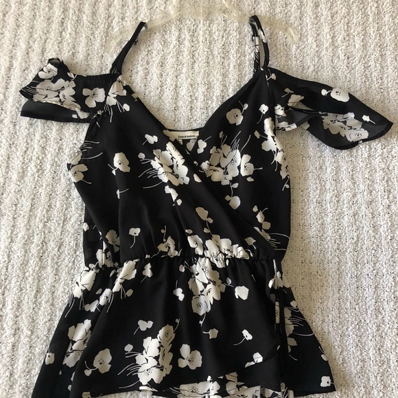 Nordstrom Tops - Floral tank top